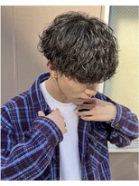 フィフス 名駅(fifth) 名古屋波巻きスパイラル名駅シャドウツイスト刈り上げマッシュ