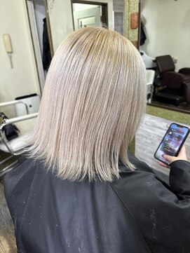 ロール(ROLL) ハイトーン/ホワイト/ミルクティー/トリプルカラー/福岡天神