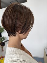 エミュ(emu.)&nbsp;【絶壁解消】＋【大人ショート】手ぐしで美フォルム