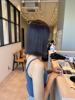 アヴェリー(avely) 切りっぱなしボブ/外ハネ/大人可愛い/髪質改善/シースルーバング