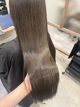 ロミバイリー(Romi by Lyee) アッシュ