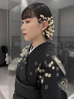 イリ(iLi)&nbsp;【iLi×Ryong】卒業式ヘアセット&着付け