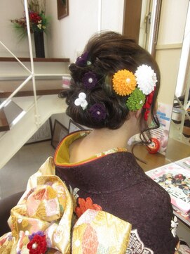 コアフィールフィス(COIFFURE fils) 波ウェーブ×ちりめん細工でかわいく◎