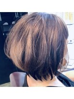 ミューコロル(mieux color)&nbsp;ショートスタイル　愛されショートボブ　グラデーション