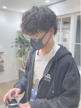 モリオフロムロンドン 松戸店(Morio from London) 【松戸 岩口】襟足あり強めツイストスパイラルショート