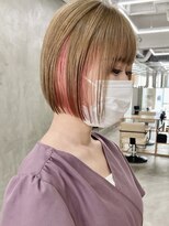 ソーコ 渋谷(SOCO)&nbsp;ハイトーンインナーカラーピンクベージュフェイスフレーミング