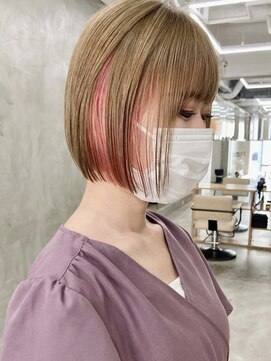 ソーコ 渋谷(SOCO) ハイトーンインナーカラーピンクベージュフェイスフレーミング