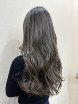 トウカ 船橋駅前店(TOUKA)&nbsp;レイヤーカット/ロング/グレーべージュ/ハイライト/髪質改善船橋