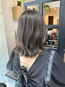 ディーエックス ウエスト(Dxxxx WEST) グレージュ 暗め 地毛風 透明感