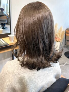 ミュラ(mulah) ダークカラーアッシュバイオレット*くびれミディアム/明大前