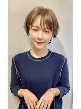 ジジ 代々木(Gigi) 代々木/ブリーチなし/ショートボブ/酸性ストレート/新宿/韓国