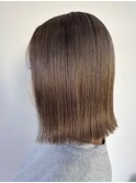大人ショートボブヘアくびれショート白髪染めグレイカラー40代