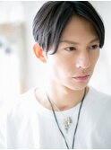 30代40代大人ブラックセンターパート刈り上げショートc新所沢