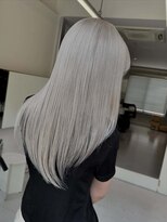 サイ(sai)&nbsp;前髪/アンブレラカラー/こなれミディ/イメチェン/ウェーブパーマ