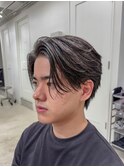 自然な毛流れでラフにキマるセンターパート×ニュアンスパーマ