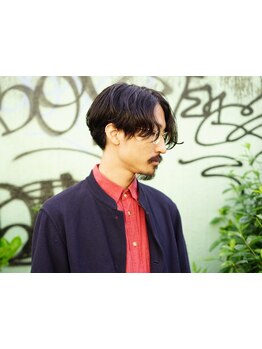 細部までこだわったデザイン。扱いやすく自分らしいメンズヘアを提供する≪REVEL≫は幅広い年代に好評！