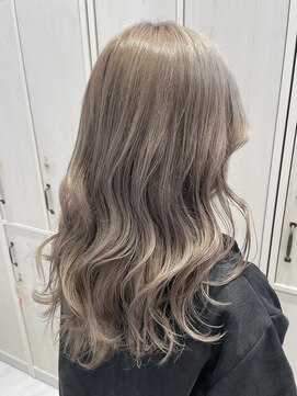 ホープ(hope) ミルクティーグレージュ/グレージュ/レイヤーカット/大阪梅田