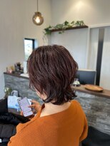 テフ(tefu)&nbsp;ナチュラルなクセを活かしたショートスタイル×秋冬暖色カラー