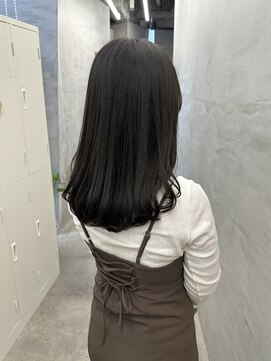 ジーナ 池袋(Zina) 艶々なオリーブグレージュ　(池袋東口/髪質改善)