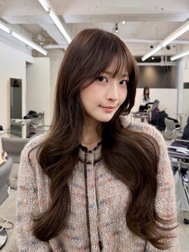 ヒュー 広島(HEW) くびれ顔周りレイヤーオリーブグレージュ