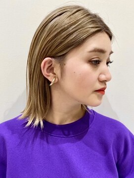 ピークアブー 原宿ハラカド(PEEK-A-BOO) 耳かけ外ハネボブ/ブロンドヘア/ケアブリーチ/大人クールモード