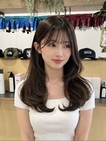 チオ(Chio)&nbsp;韓国風レイヤーカットと透明感グレージュ