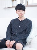ビジネスでもカジュアルでも決まる大人スタイル