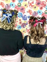 ヘアセットアップス(UP's) (^-^)/お友達とお揃いで♪『ツイン団子ふたごハーフヘアセット』