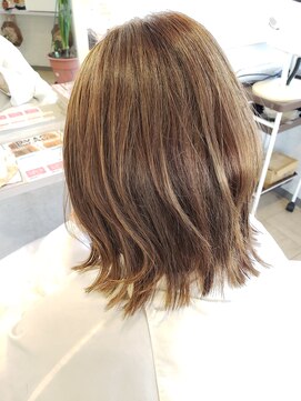 オッジ ヘアー 深谷店(Oggi Hair) ILLUMINAカラー　ボブ