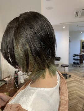 アンテシニヨン(Un the Shiniyon) くびれインナーカラー