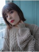 切りっぱなしショートボブ