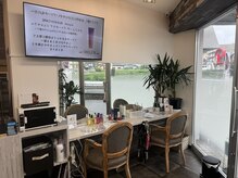 バーチュ 堺上野芝店(VIRTUE)の雰囲気（仕上げはセルフブローですが、人気のスタイリング剤を試せます！）