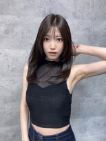 ルイス(L'wis)&nbsp;ワンホンレイヤーカット×モカアッシュ