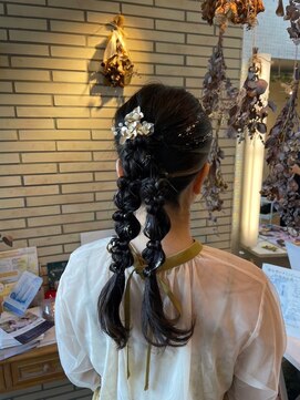 ジョリエス 目白店(Joliesse) 大人気20代30代◎結婚式成人式卒業式ツイン編みおろしポニー