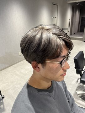 テクト バイアッシュ 吉祥寺店(Tect by Ash) 刈り上げツーブロックセンターパート短めマッシュ