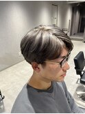 刈り上げツーブロックセンターパート短めマッシュ