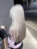 ペレ 渋谷(PELE)&nbsp;イメチェン/ホワイトブロンド/外ハネボブ/ワイドバング/渋谷