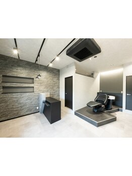 完全個室のマンツーマン施術を提供する新店です。リラックスしながら、理想のスタイルを実現しましょう。