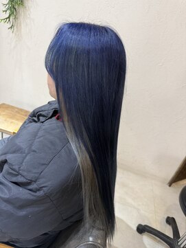 ネイビーブルー