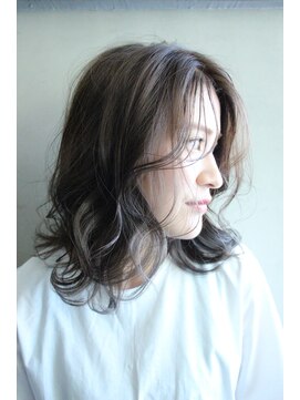 インス(ensue) 韓国風エギョモリ★くびれ外ハネ大人可愛い小顔シースルーバング