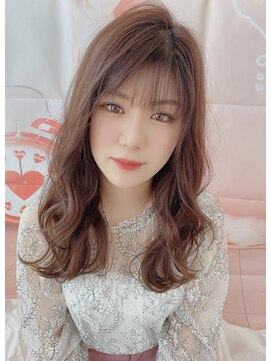 マーリャヘアー(mallia hair) レイヤーが入った軽めセミロングスタイル