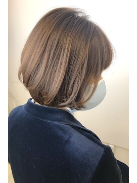 シャメル(Chamel) 丸みレイヤーショートボブ◇大人可愛いひし形◇30代.40代.50代