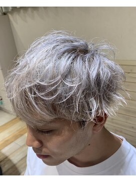 ポルテバイネオリーブ(Porte by neolive) ブリーチ2回から作るホワイトカラー