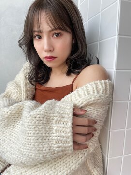 ティティ(TiTi) シースルー前髪×冬カラー[TiTi_栗林れい]