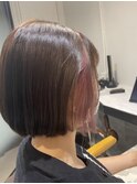 ピンクベージュのインナーボブ