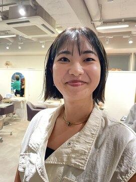 フェイス 石川町 (FACE) コンパクトボブ　オリーブベージュ