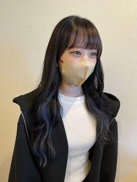 ラウラコア(RauRa+KOA) レイヤーカット&イヤリングカラー