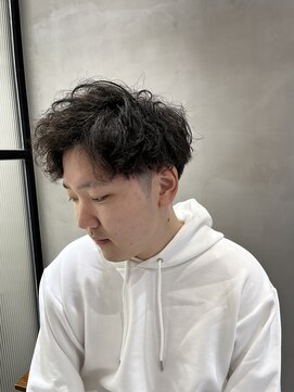 フェリア 松山(Feria) 波巻きパーマ 深田和也