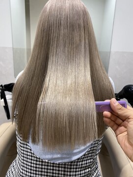 サロウィン 那覇店(SALOWIN) ハイトーンミルクティベージュシルキーベージュホワイトブロンド