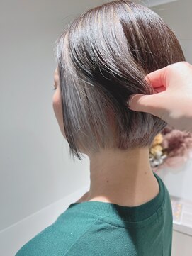 ブロッサム 保谷(Blossom) 20代30代40代小顔カットインナーカラー透け感ナチュラルボブ